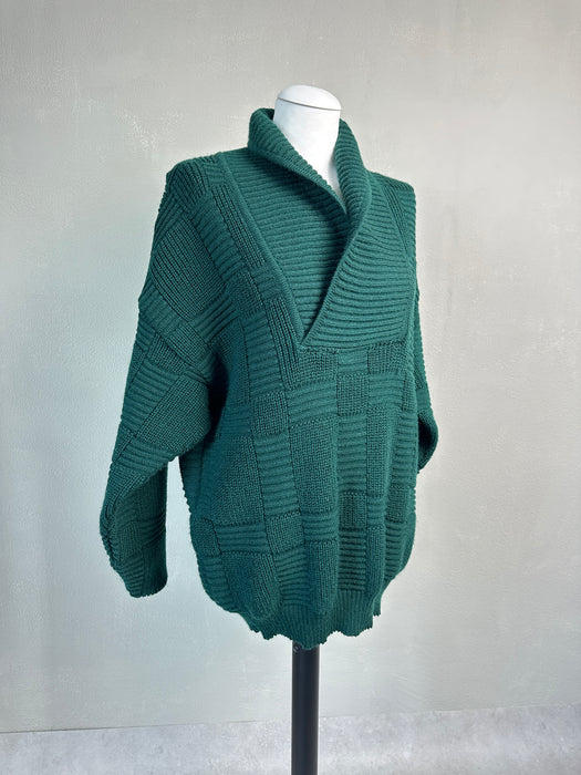 Donkergroene trui met overslag hals