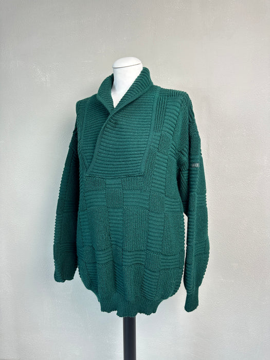 Donkergroene trui met overslag hals