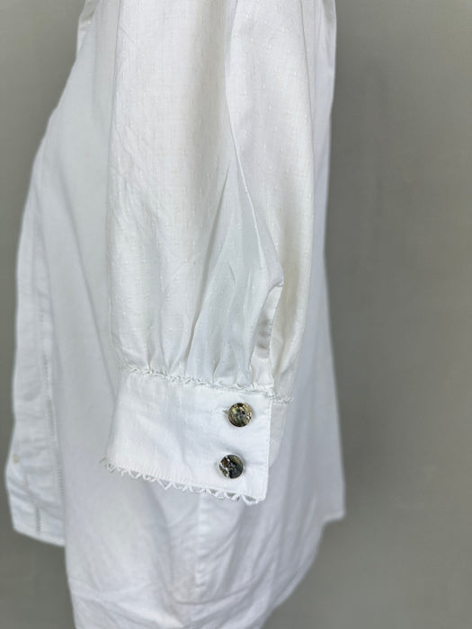 Wit bloesje met pofmouwen