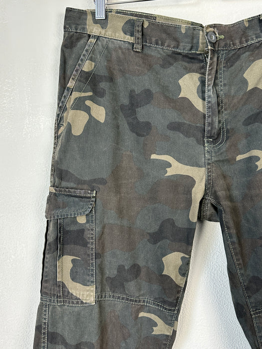 Donkere camo broek