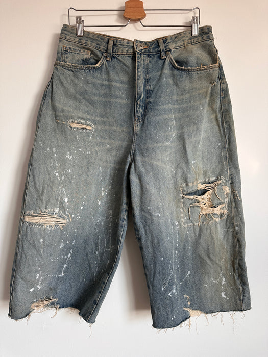 Reworked jeans jort