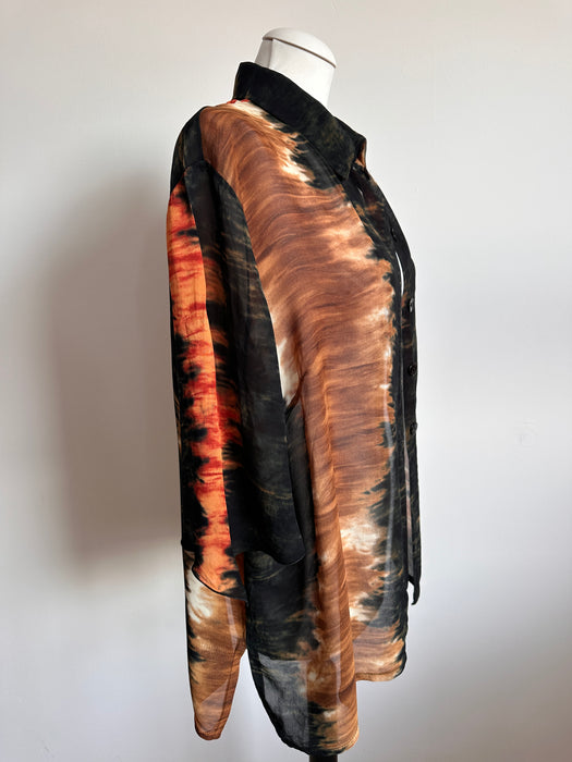 Doorschijnende tie-dye blouse