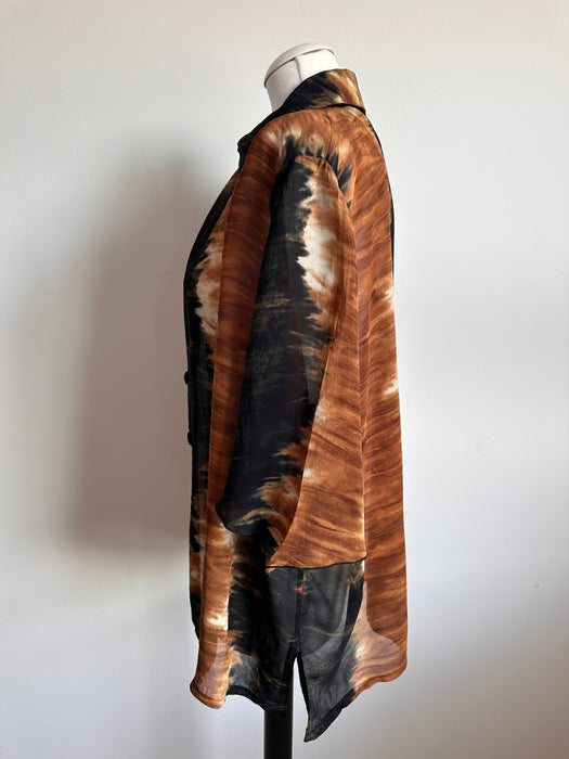 Doorschijnende tie-dye blouse