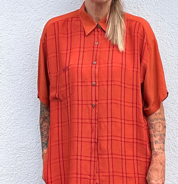 Roestkleurige blouse in soepele stof