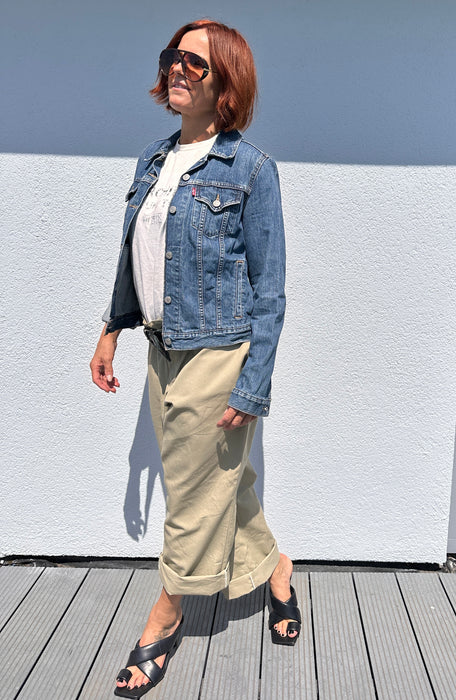 Levi's jeans jack