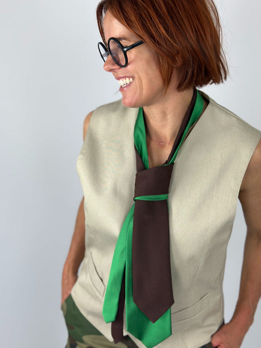 Zandkleurig gilet