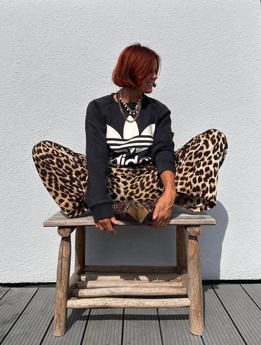 Wijde panterprint broek