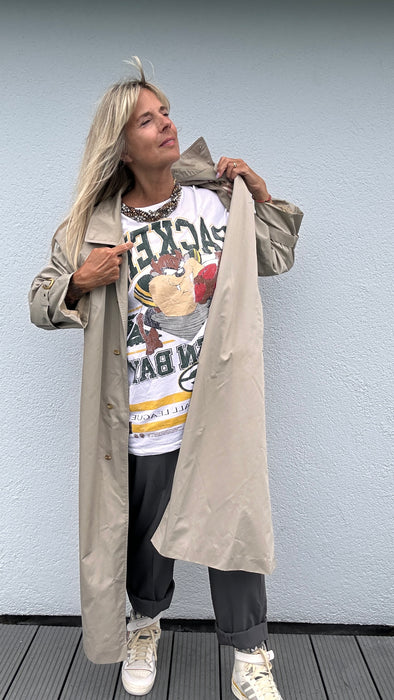 Beige trenchcoat