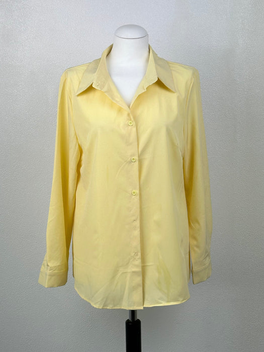 Butterly yellow blouse