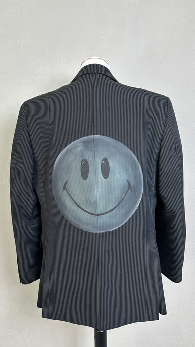 Zwart met smalle krijtstreep smiley