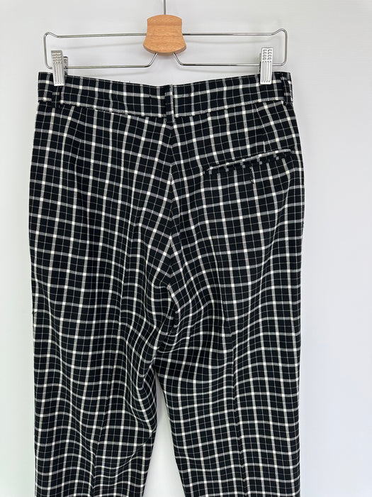 Zwart geruite broek