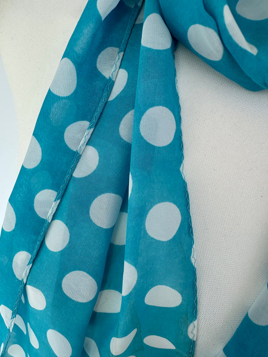 Blauw polkadots sjaaltje