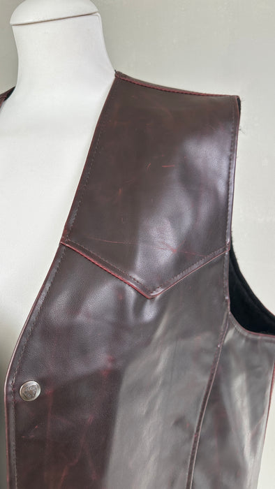 Gilet in wijnrood