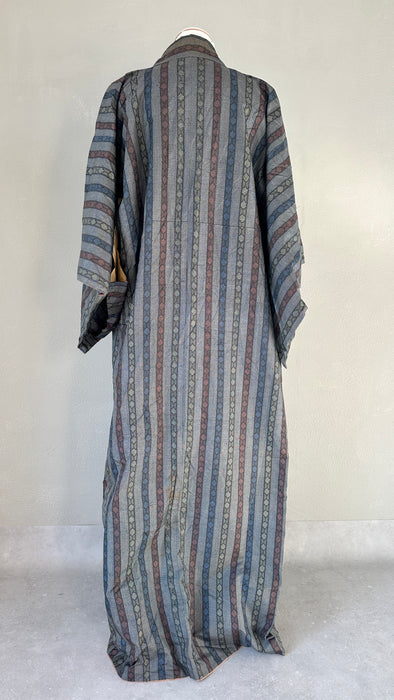Grijze kimono met streep patroon