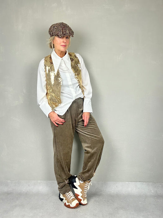 Crêmewitte glanzende puntkraag blouse