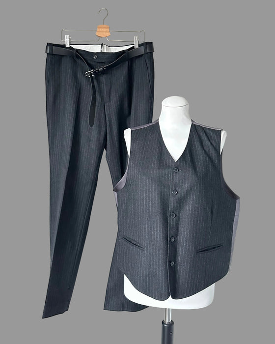 Drie-delig kostuum in antraciet