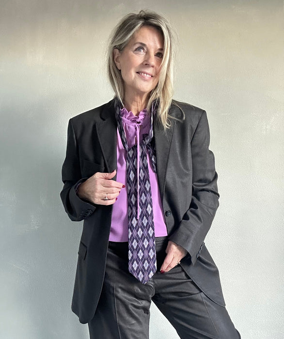 Donkerbruin glans kostuum