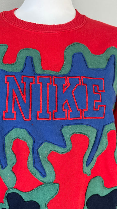 Rode customized Nike sweater