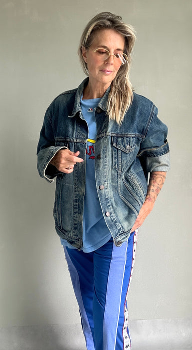 Oversized Levi's jack
